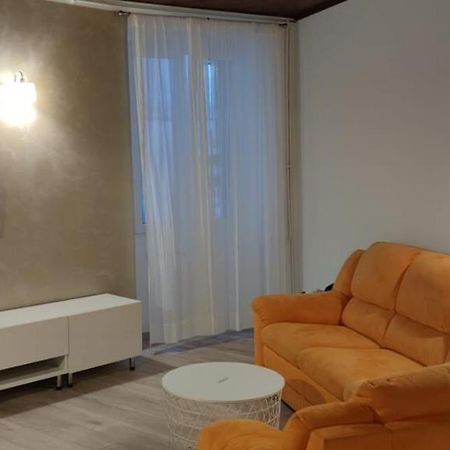 Apartman R&R,3 Room Apartman In The Center 시베니크 외부 사진