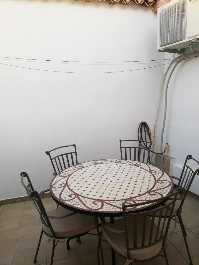 Apartman R&R,3 Room Apartman In The Center 시베니크 외부 사진